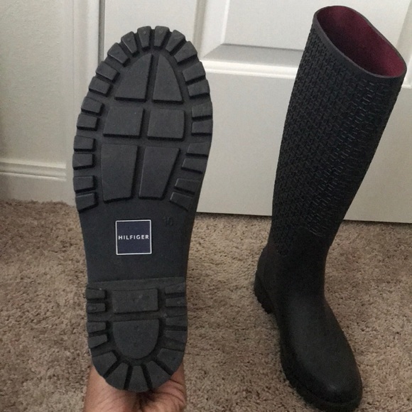 Tommy Hilfiger Boots - Picture 6 of 6